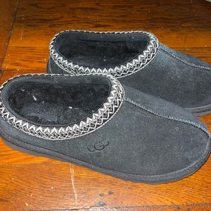 Black Tasman Ugg Slippers